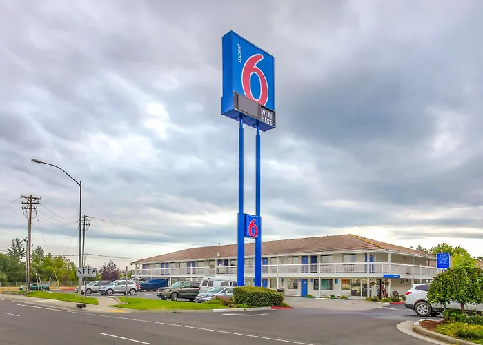Motel 6-Medford, Or - North